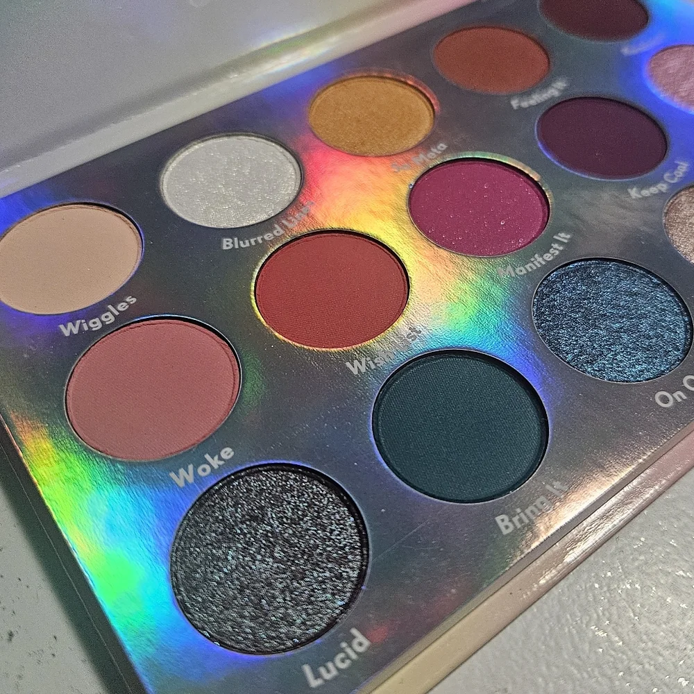 🆕️Colourpop - Chasing Rainbows 🌈 🌈 Eyeshadow Palette 🎨 15 colors ✨️